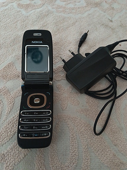 Simpukka puhelin 6060