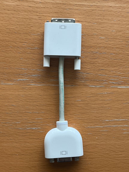 Apple DVI to VGA adapter
