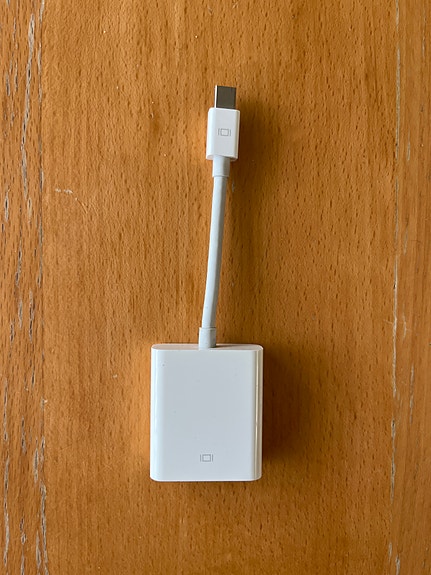 Original Apple Mini DisplayPort → VGA adapter.