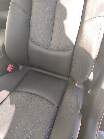 Mazda 6 2008-2012 harvinaisen ehjät ja siistit etupenkit