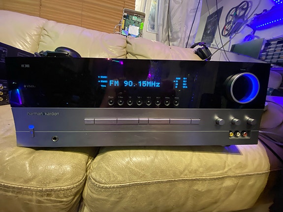 Harman/kardon vahvistin