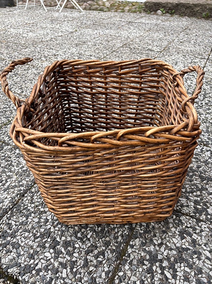 Pentikin sisustus/säilytyskori