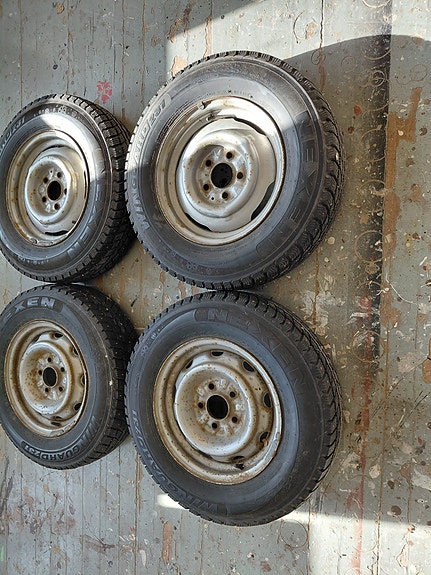 Hilux talvirenkaat