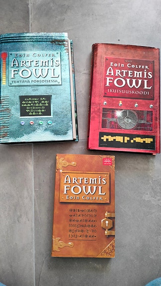 Artemis Fowl kirjat