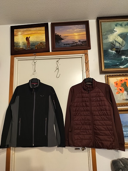 Pinewood välikausi takki 42-44, salewa softshell takki 42