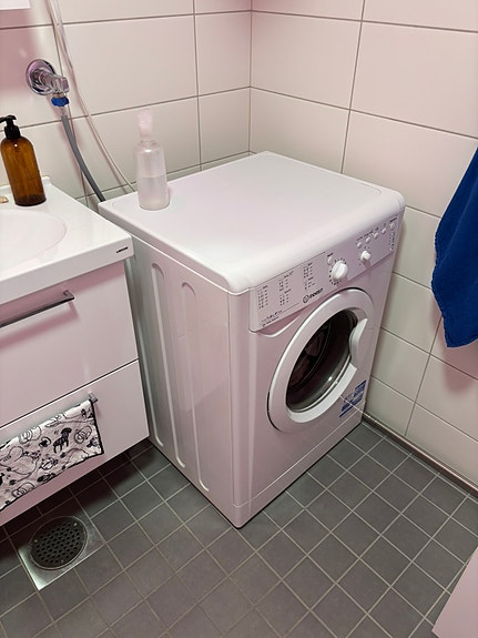 Indesit pyykkikone / washing machine