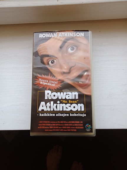 Rowan "Mr. Bean" Atkinson - Kaikkien aikojen koheltaja, VHS videokasetti.