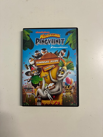 Madagaskarin pingviinit: Kuningas Julien DVD-elokuva
