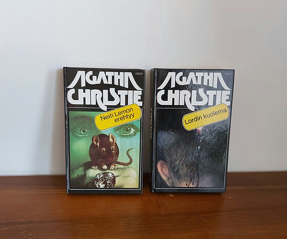 Agatha Christie kirjat 2 kpl, setti 1.