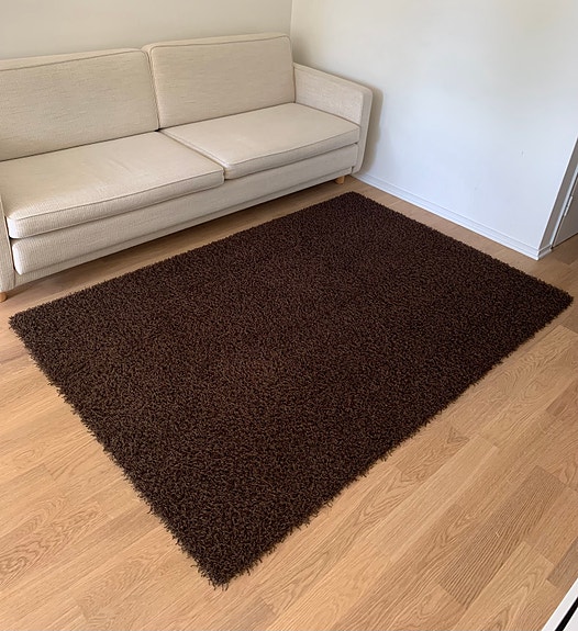 Tummanruskea matto VM-carpet