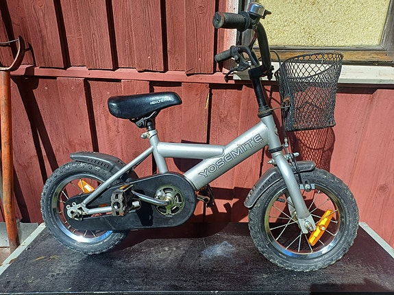 Polkupyörä 12"
