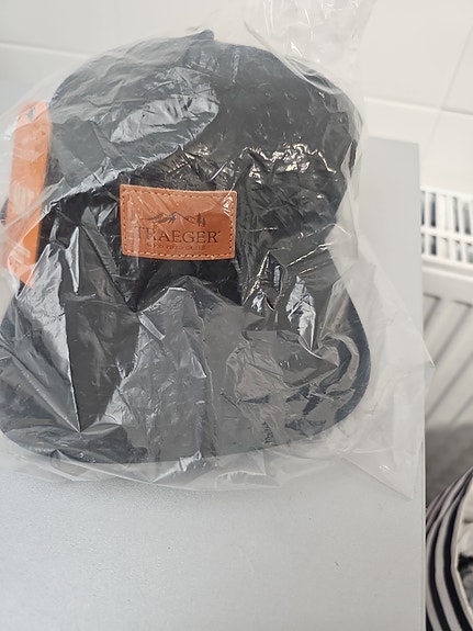 Traeger uusi musta snapback lippis
