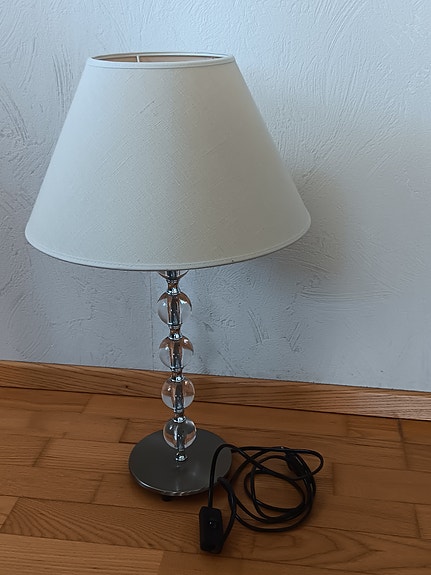 Pentik pöytälamppu