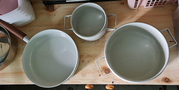Harvemmin myynnissä Finel Finella Uhtua kasari ja Uhtua kattila