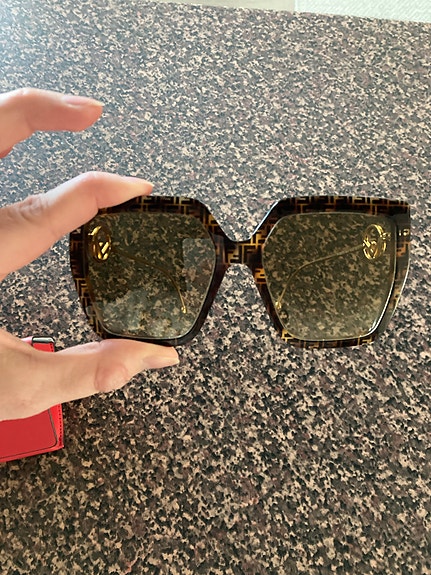 Fendi aurinkolasit