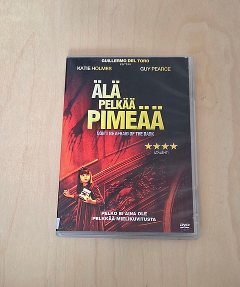 Älä pelkää pimeää (Don't Be Afraid of the Dark)