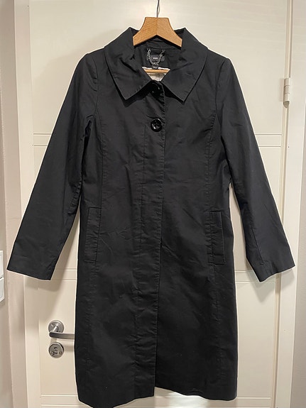 H&M musta pitkä takki