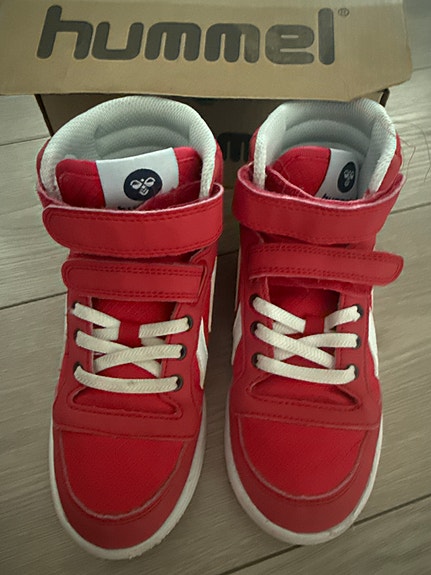Hummel tennarit