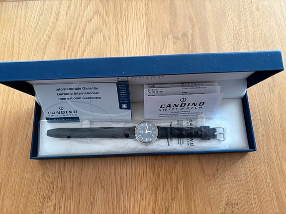 Candino rannekello