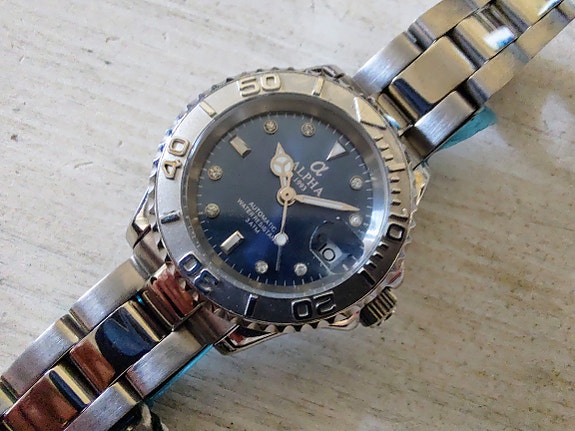 Alpha automatic diver