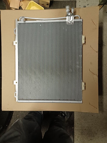 MB W210 uusi ilmastoinnin lauhdutin