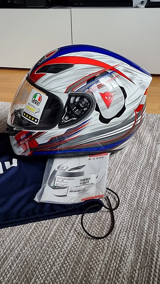 AGV K-4 evo laatukypärä UUSI