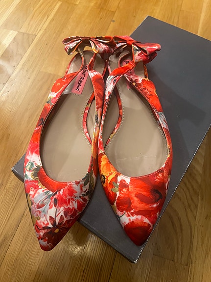 Betsey Johnson Reba kukkabalettikengät 41 – juhla & häät