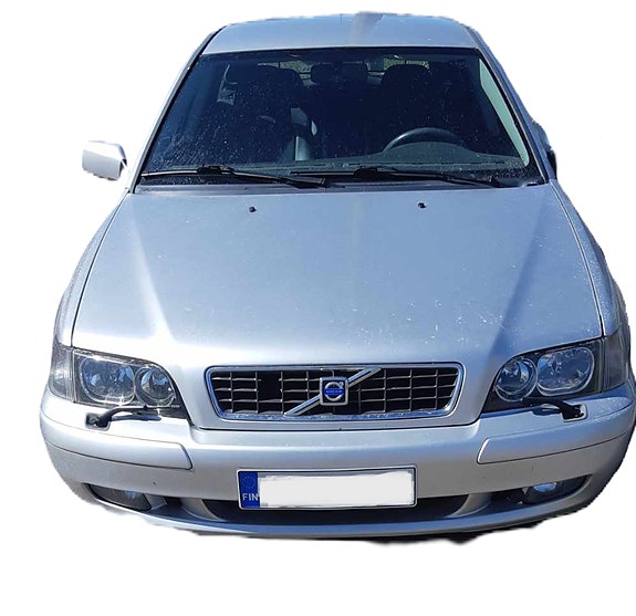 Volvo V40 varaosiksi