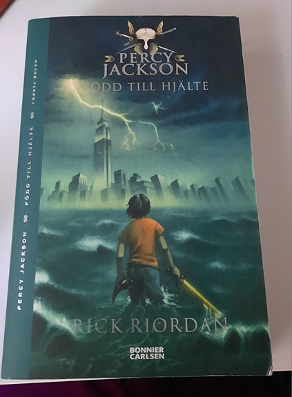 Rick Riordan Percy Jackson - Född till hjälte -kirja