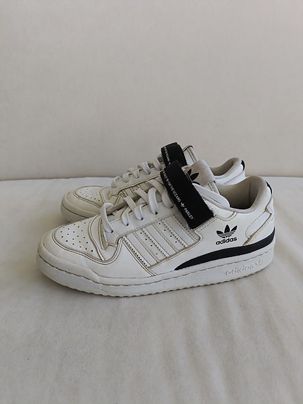Adidas tennarit