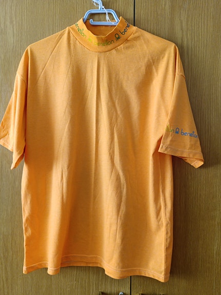 Retro Benetton t-paita. L.