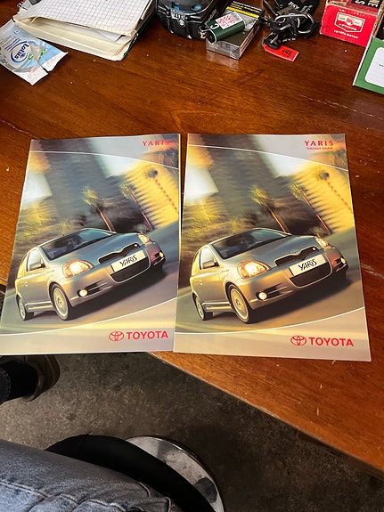 Toyota Yaris esite / myyntiesite 2002