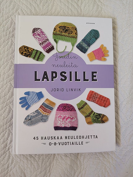 Joridin neuleita lapsille kirja
