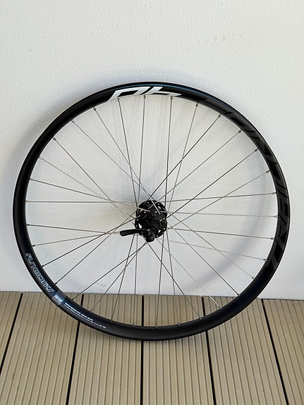 Takakiekko Shimano XT Disc, Fun Works Trailride 40, MTB 650b 27.5+ uusi