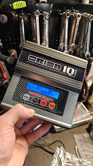 Team Orion IQ 605 AC/DC älylaturi RC/LiPo akuille