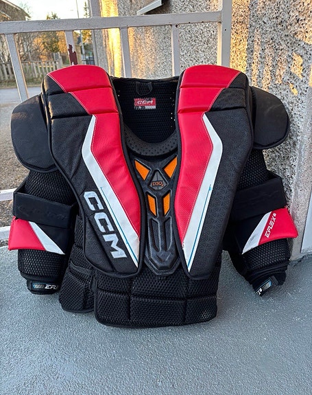 CCM E-Flex 6 pro Sr L panssari