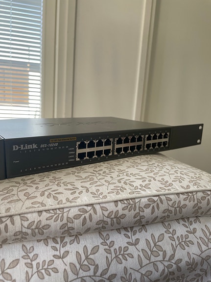 D-Link DES-1024D 24-portin 10/100 Ethernet-kytkin