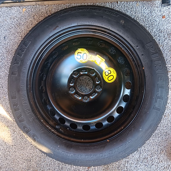 Volvo V50 vararengas uusi.