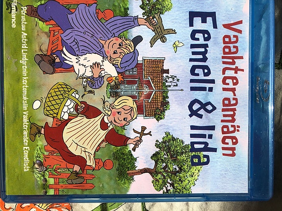 Vaahteramäen Eemeli & Iida Blue-ray