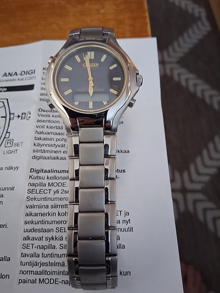Citizen miesten rannekello teräsrannekkeella+lisäpalikoita ja tapit