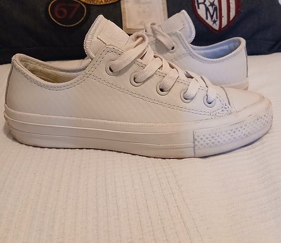 Converse Chuck Taylor All Star II tennarit