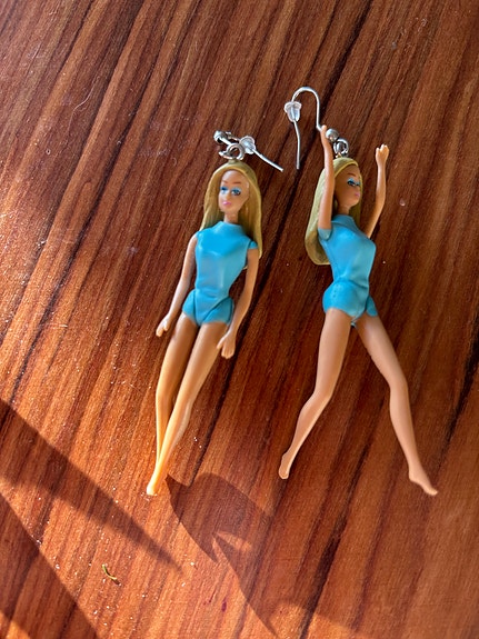 Malibu Barbie korvakorut