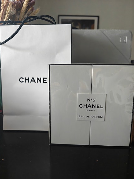 Eau de Parfum 100 ml + 7 ml Purse Spray
