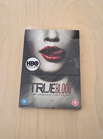 True Blood kausi 1