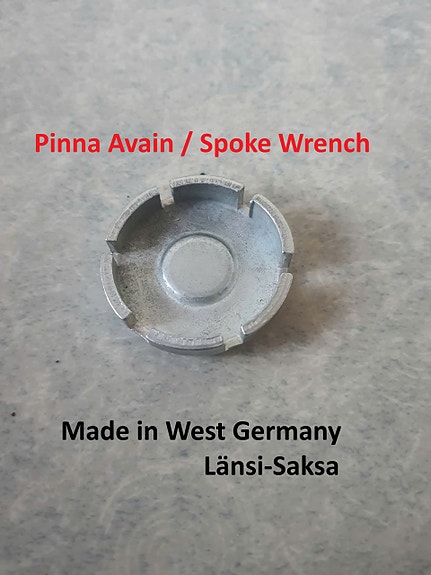 Pinna-avain / Spoke Wrench (Yli 50 vuotta vanha tuote - Made in West Germany)