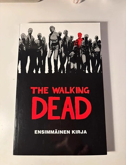 The Walking Dead ensimmäinen kirja