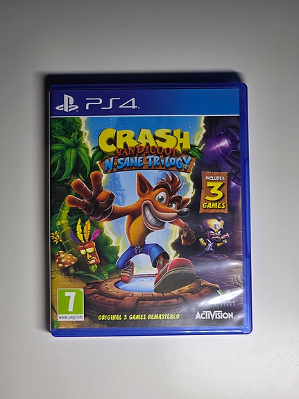 Playstation 4 Crash Bandicoot N. Sane Trilogy peli