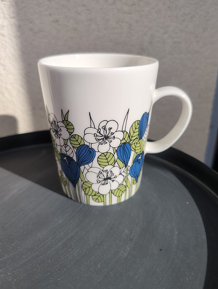 Arabia Krokus iso muki 5dl