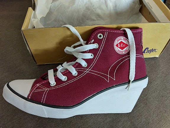 Lee Cooper kiilakorko tennarit. Uudet.