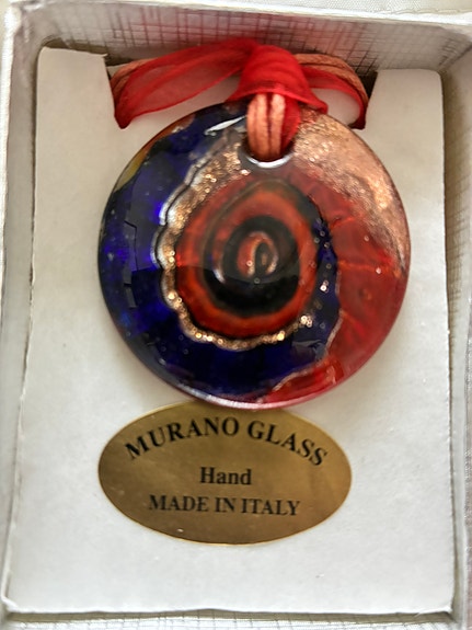 Murano-lasista käsintehty kaulakoru 15€